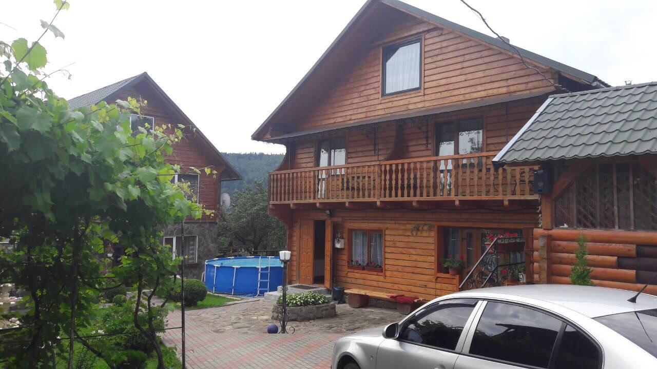 U Romana Yaremche Exterior foto