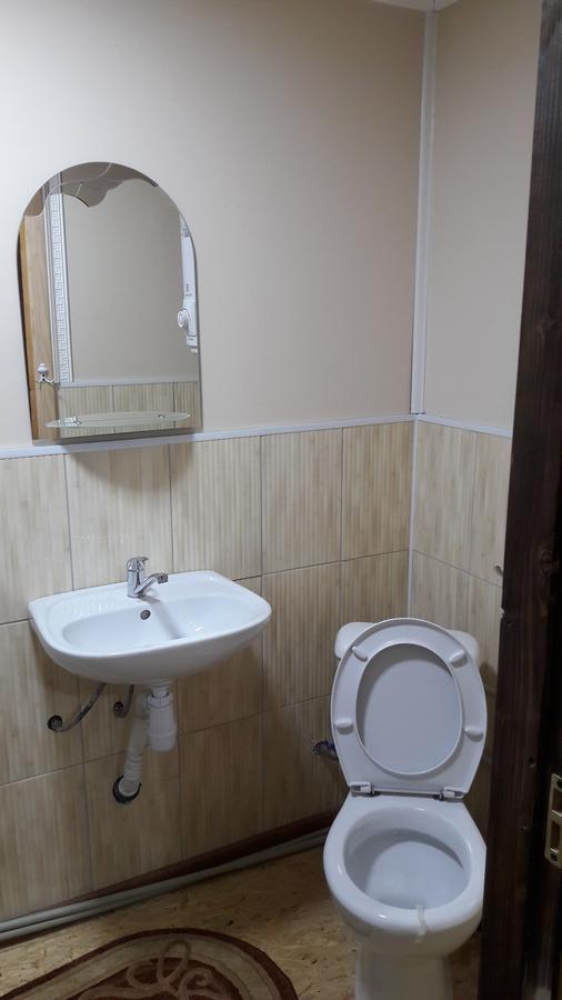 U Romana Yaremche Exterior foto